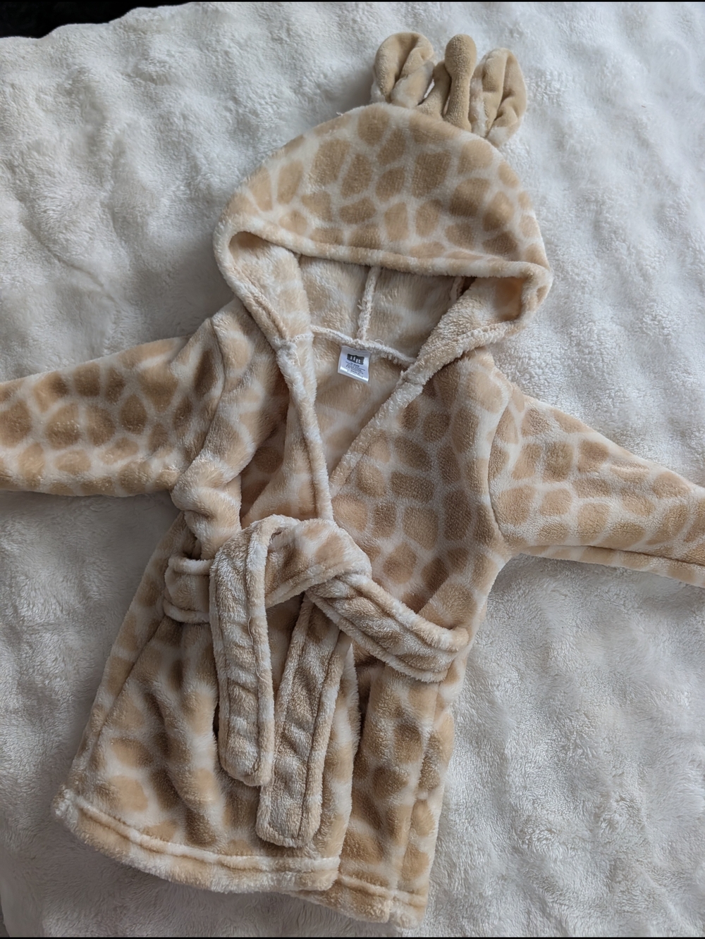 Baby Giraffe Print Plush Hooded Robe w/ 3D Ears – Soft Fleece, 0–9M